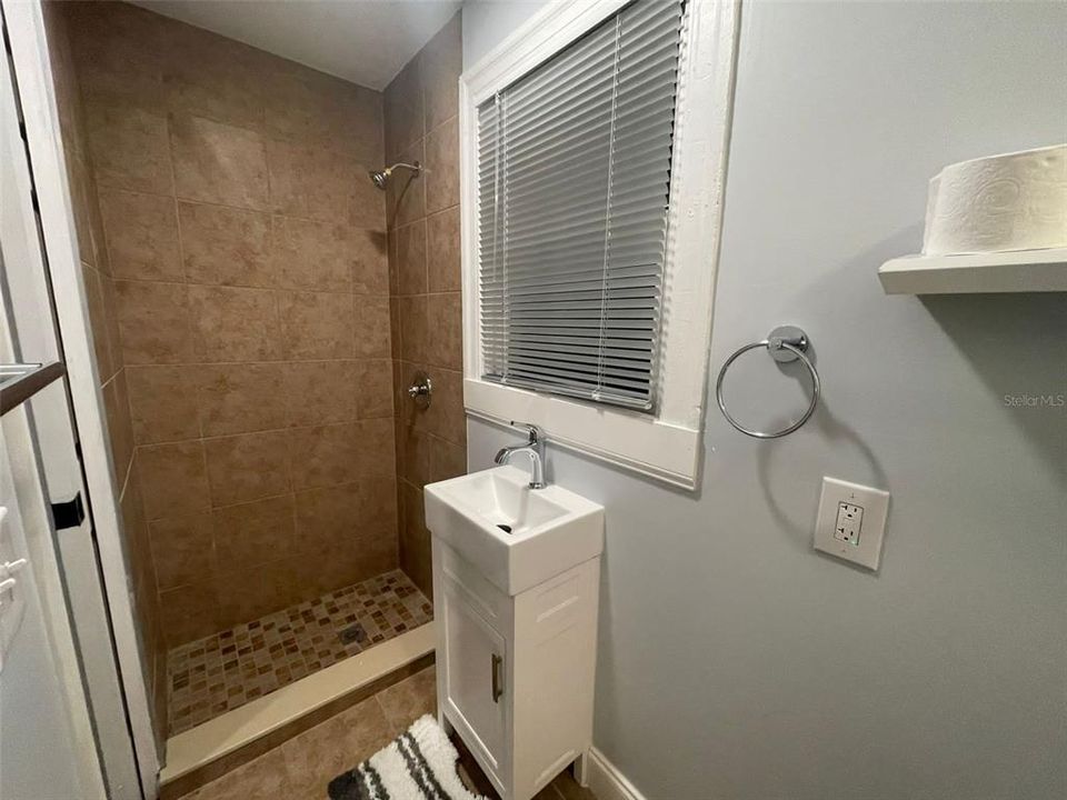 待售: $340,000 (3 贝兹, 2 浴室, 1016 平方英尺)