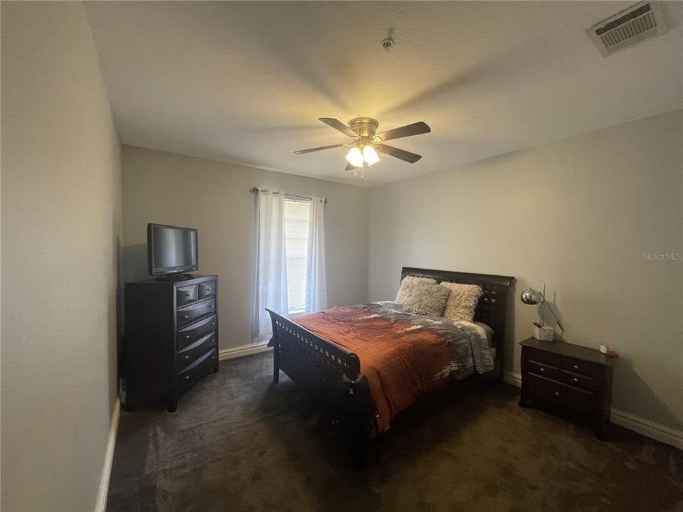 Active With Contract: $1,900 (3 beds, 2 baths, 1455 Square Feet)