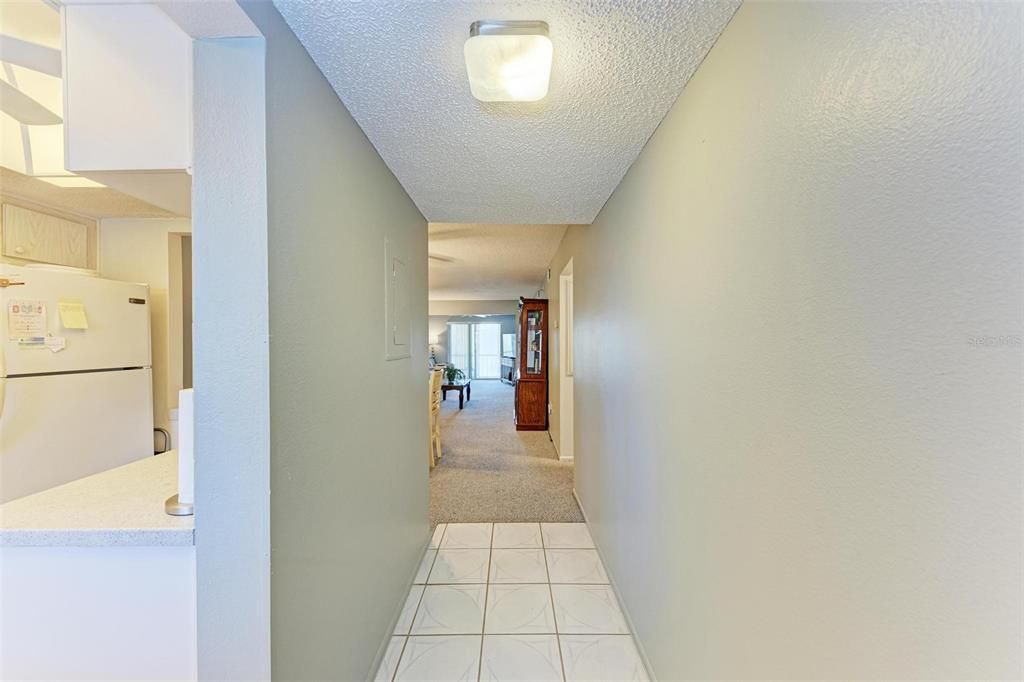 For Sale: $199,000 (2 beds, 2 baths, 1144 Square Feet)