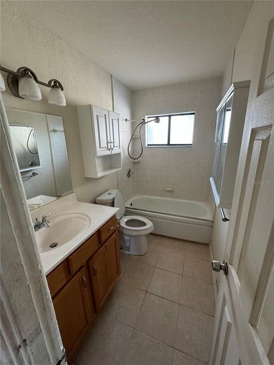 В аренду: $2,500 (3 спален, 2 ванн, 1118 Квадратных фут)