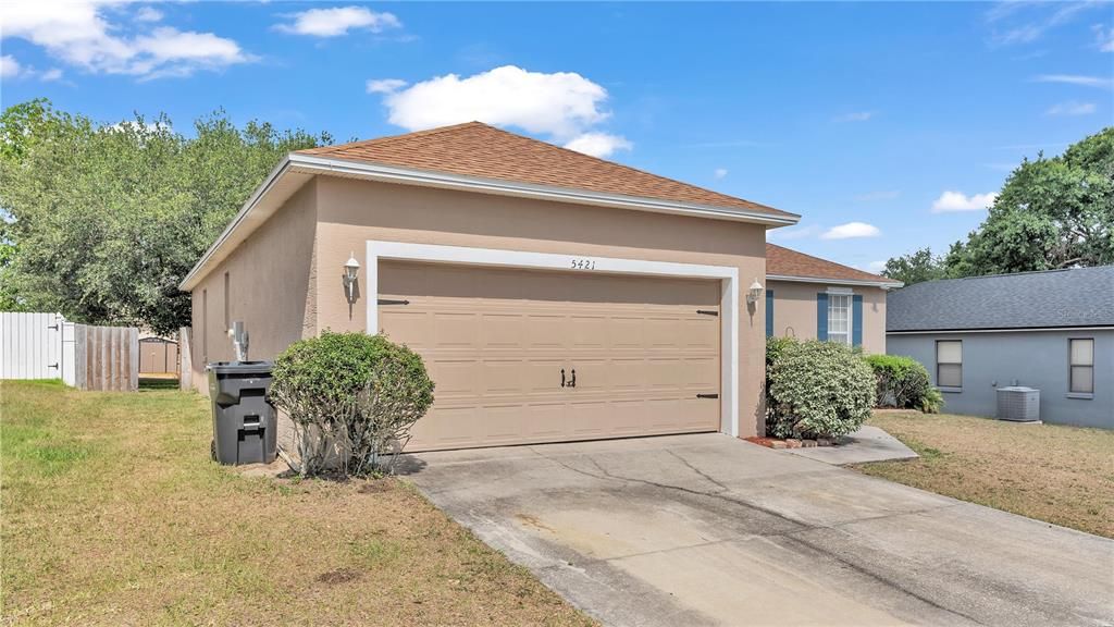For Sale: $379,900 (3 beds, 2 baths, 1702 Square Feet)