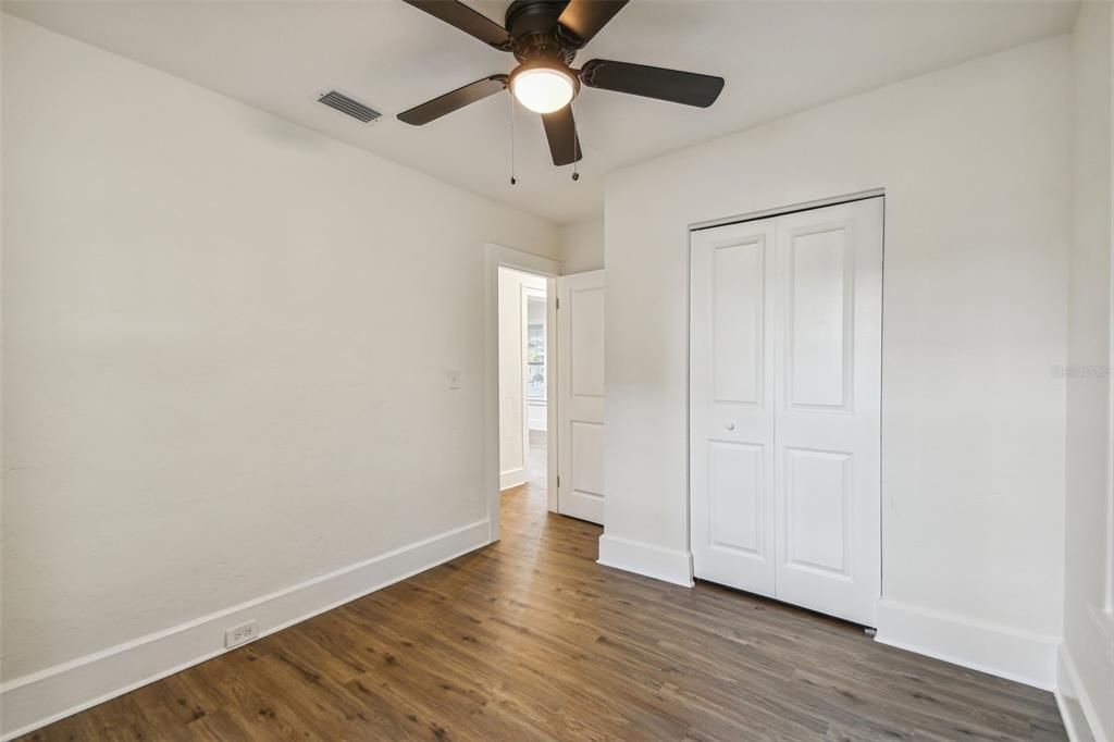 Active With Contract: $469,000 (2 beds, 1 baths, 855 Square Feet)