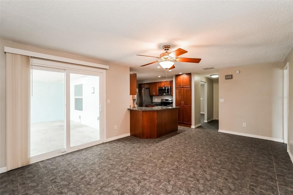 For Sale: $339,000 (4 beds, 2 baths, 1898 Square Feet)
