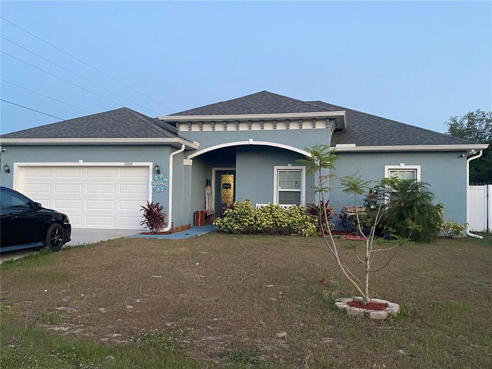 For Sale: $339,900 (4 beds, 2 baths, 1749 Square Feet)