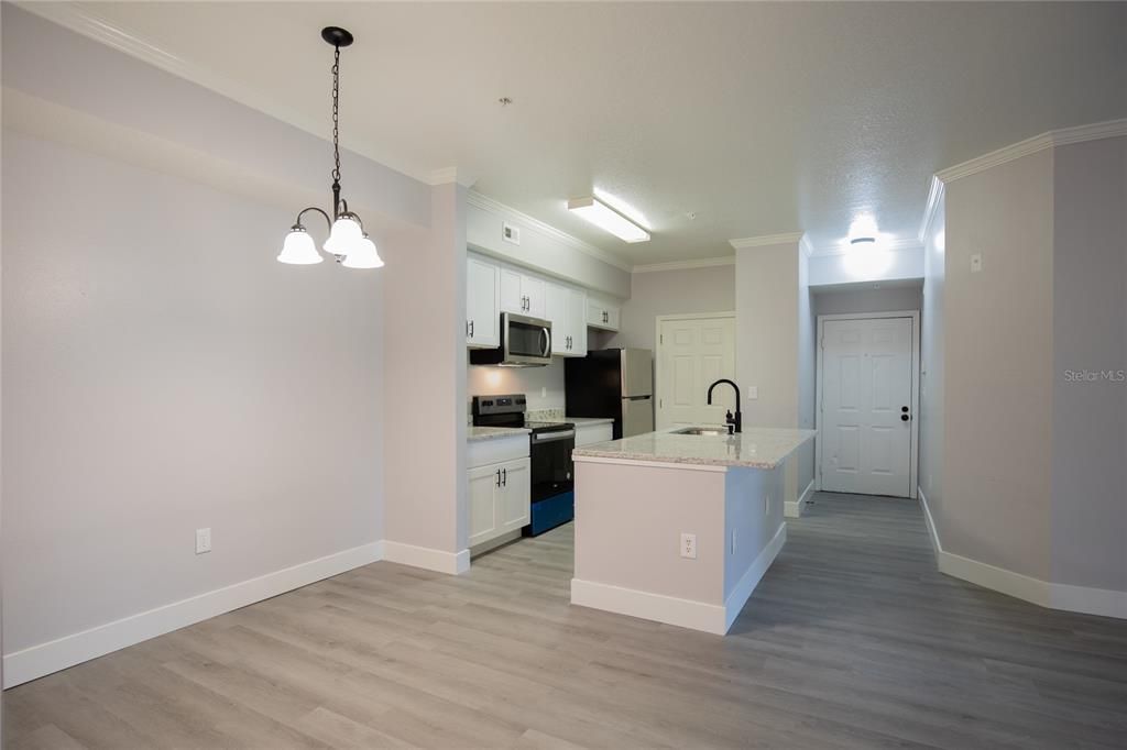 For Sale: $238,900 (2 beds, 2 baths, 1164 Square Feet)