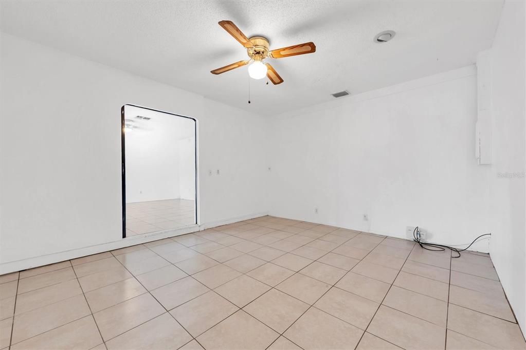 Active With Contract: $299,000 (3 beds, 1 baths, 1340 Square Feet)