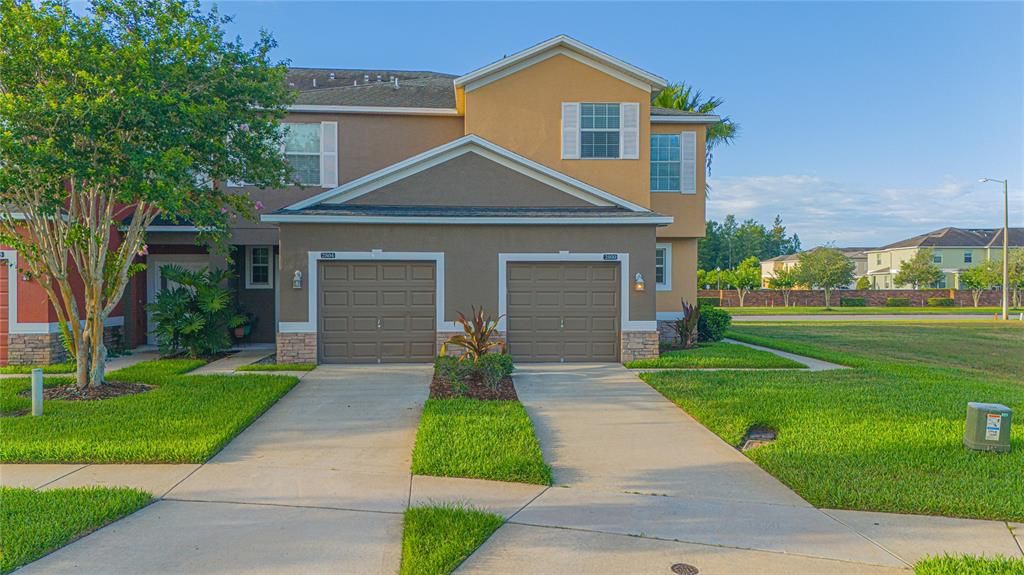 Active With Contract: $360,000 (3 beds, 2 baths, 1664 Square Feet)