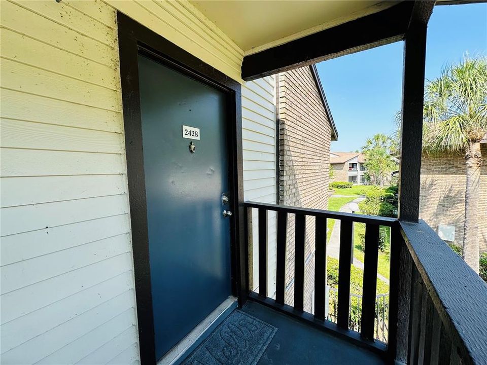 Active With Contract: $135,900 (1 beds, 1 baths, 600 Square Feet)