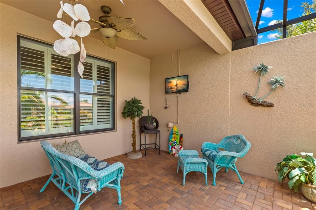 For Sale: $334,900 (2 beds, 2 baths, 1523 Square Feet)