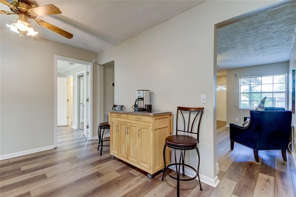 Active With Contract: $372,000 (4 beds, 2 baths, 1178 Square Feet)