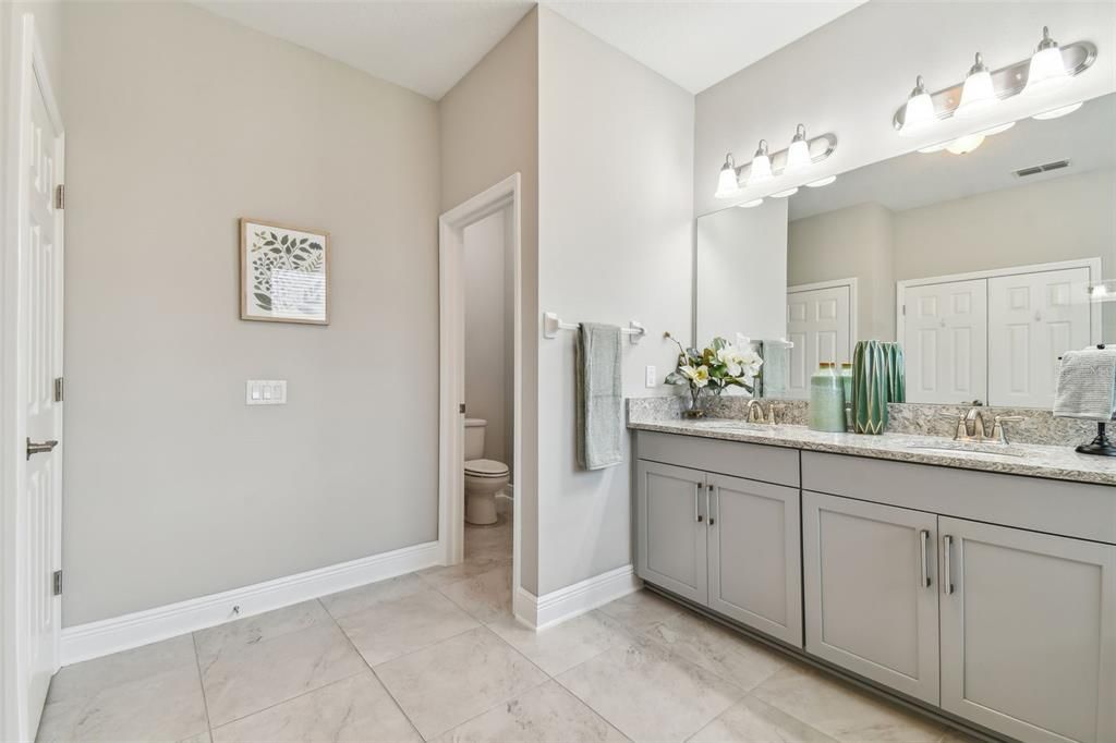 Active With Contract: $699,000 (4 beds, 3 baths, 2988 Square Feet)