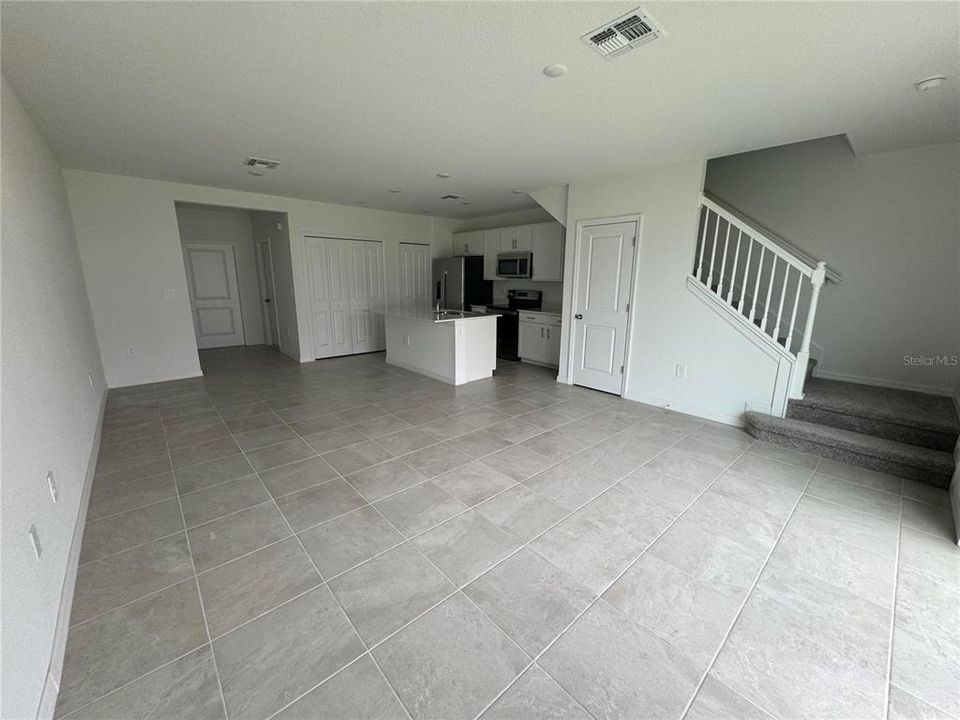 For Rent: $2,300 (3 beds, 2 baths, 1347 Square Feet)