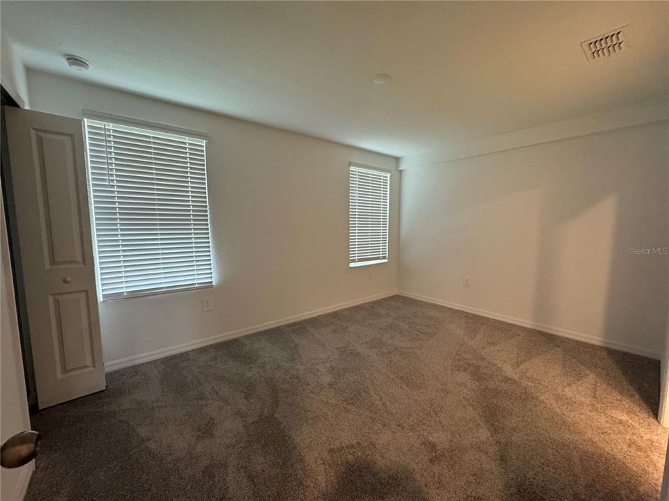 For Rent: $2,300 (3 beds, 2 baths, 1347 Square Feet)