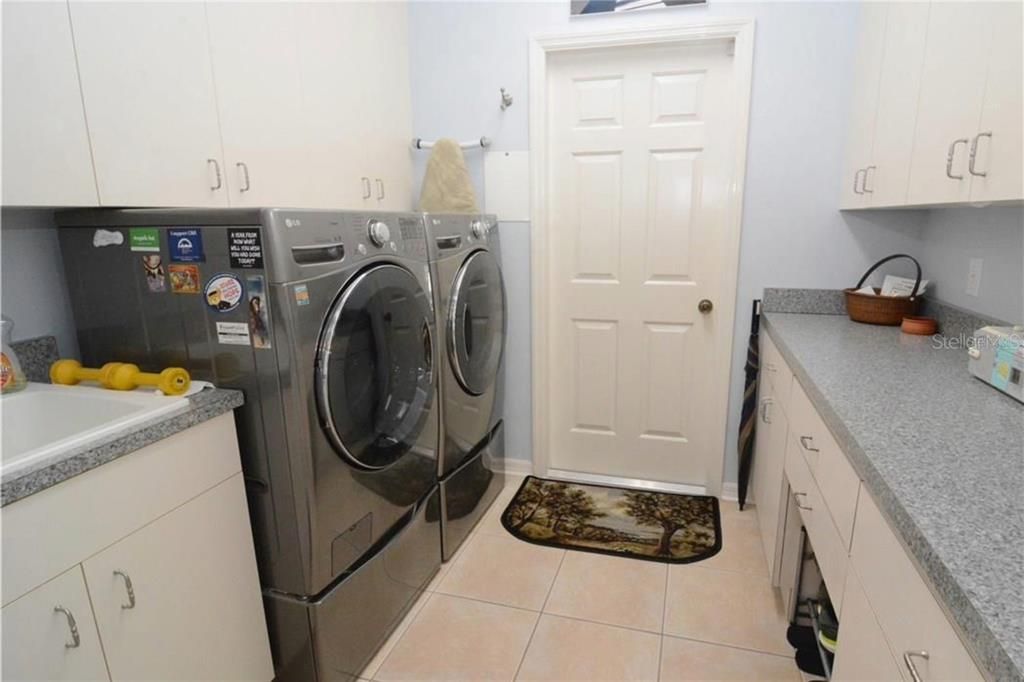 Active With Contract: $2,500 (4 beds, 2 baths, 2073 Square Feet)