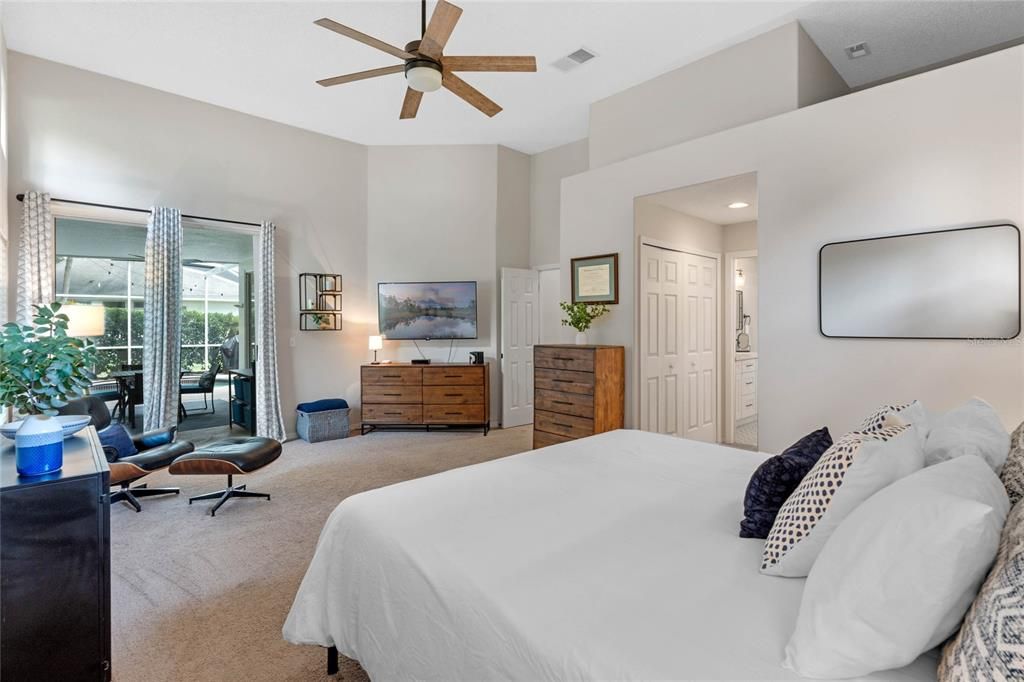 Active With Contract: $510,000 (3 beds, 2 baths, 2061 Square Feet)