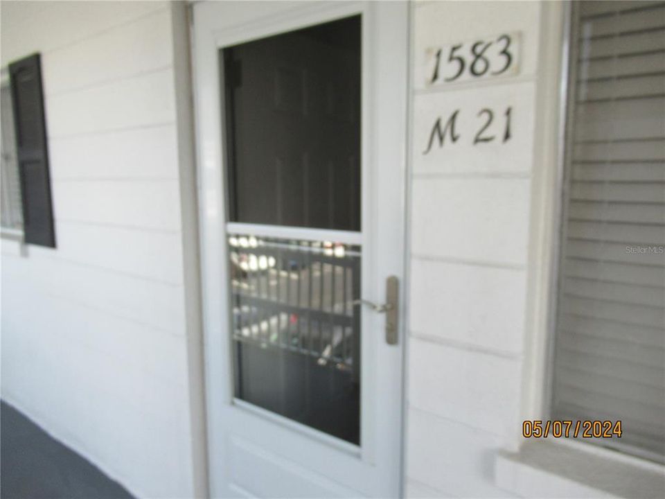 For Sale: $169,900 (2 beds, 2 baths, 862 Square Feet)