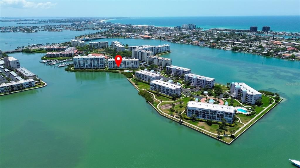 What a place to call home!  The Harbourside community is one of the best places to live!