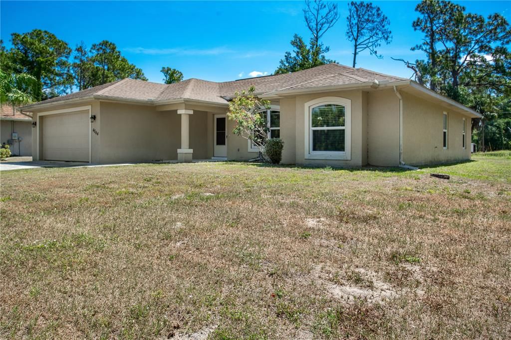 For Sale: $319,900 (4 beds, 2 baths, 1589 Square Feet)