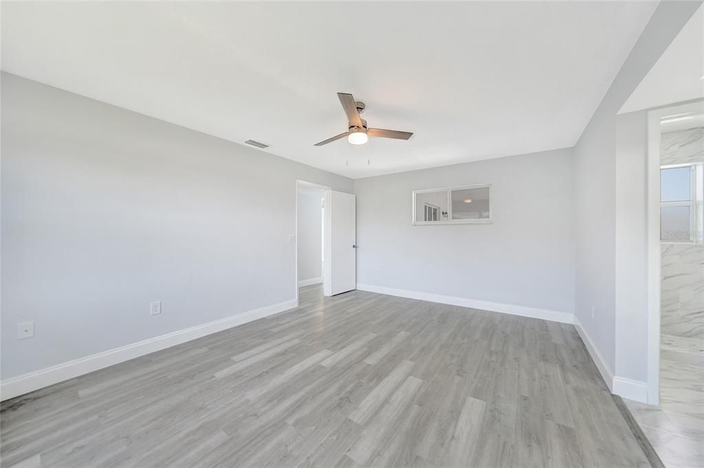 For Sale: $375,000 (3 beds, 2 baths, 1779 Square Feet)