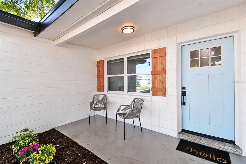 Active With Contract: $594,900 (3 beds, 2 baths, 1565 Square Feet)