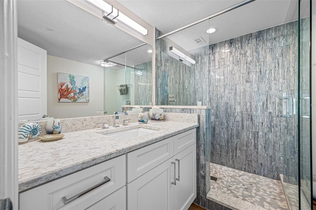 For Sale: $1,150,000 (2 beds, 2 baths, 1545 Square Feet)