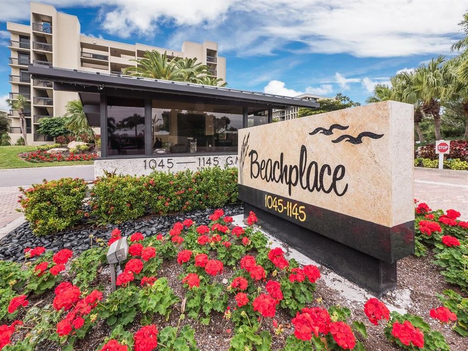 Entry way to Beachplace