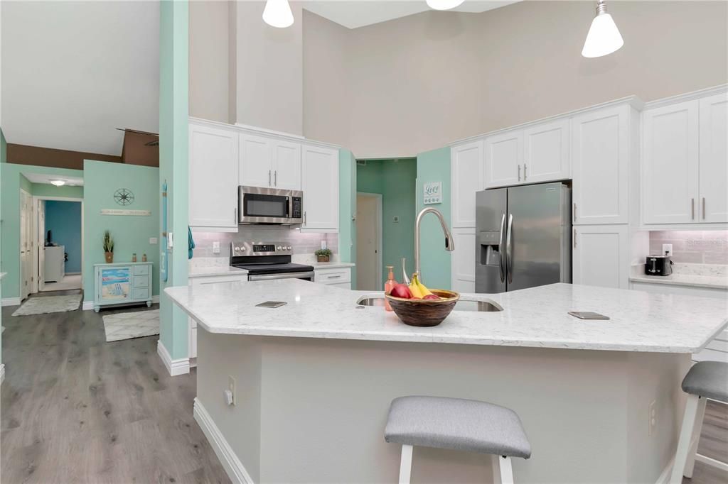 Active With Contract: $2,500 (2 beds, 2 baths, 1679 Square Feet)