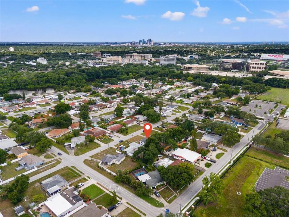 Central location in the heart of Tampa! Minutes to Midtown, International Plaza, Raymond James Stadium, and more!