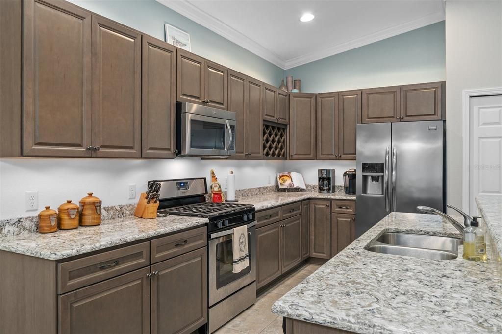 Active With Contract: $2,500 (3 beds, 2 baths, 1738 Square Feet)