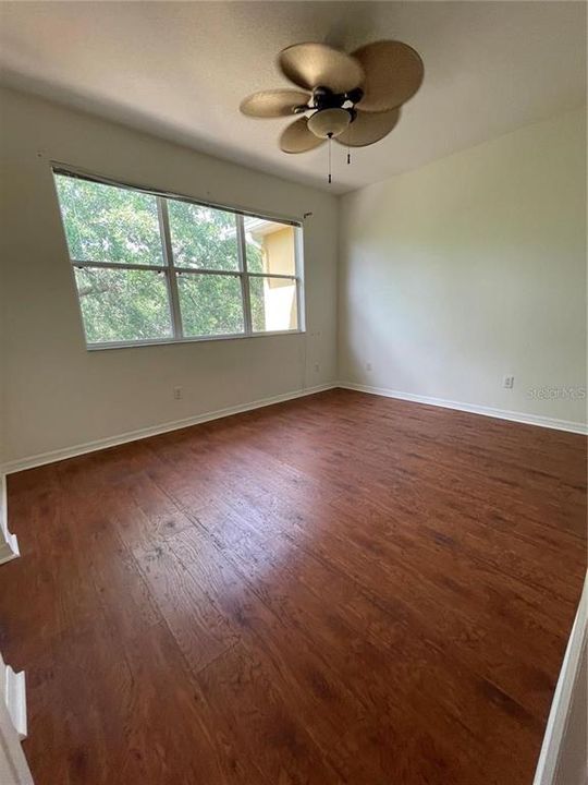 Active With Contract: $1,900 (3 beds, 2 baths, 1443 Square Feet)