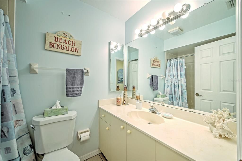 For Sale: $294,900 (2 beds, 2 baths, 1149 Square Feet)