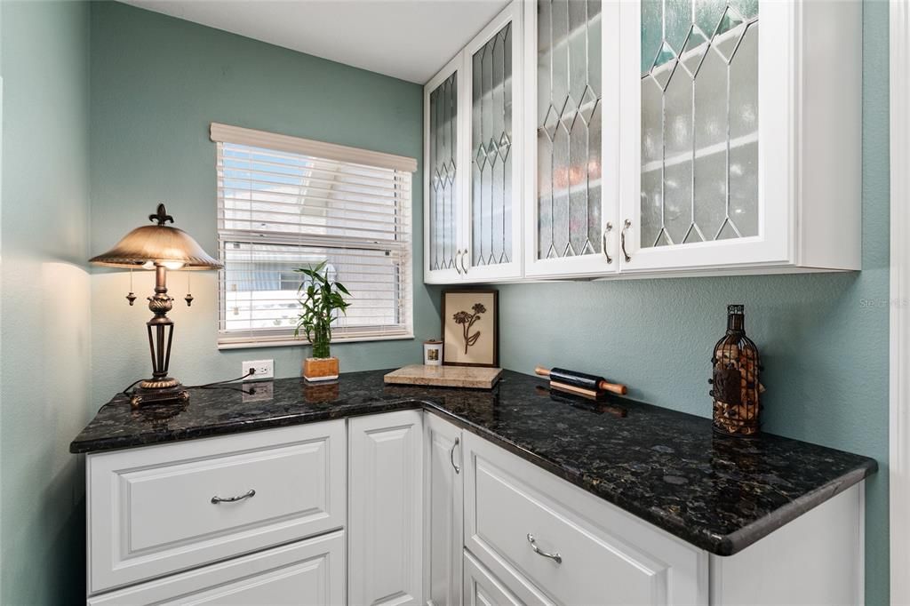 Recently Sold: $1,190,000 (3 beds, 2 baths, 2326 Square Feet)