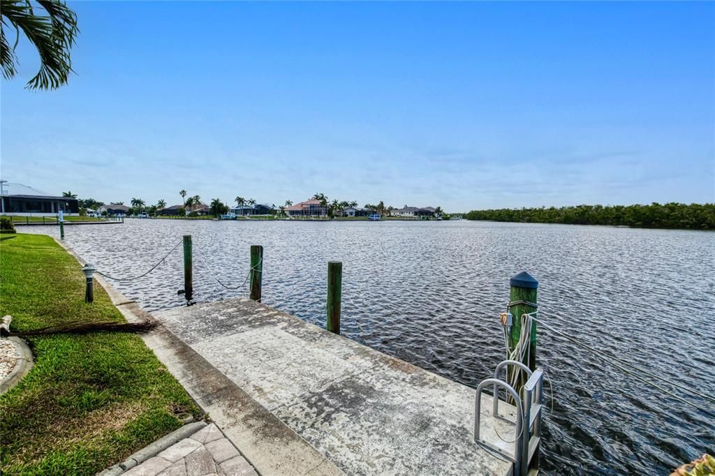 For Sale: $989,000 (3 beds, 2 baths, 2387 Square Feet)