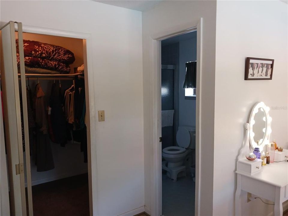 For Sale: $157,500 (2 beds, 2 baths, 1185 Square Feet)