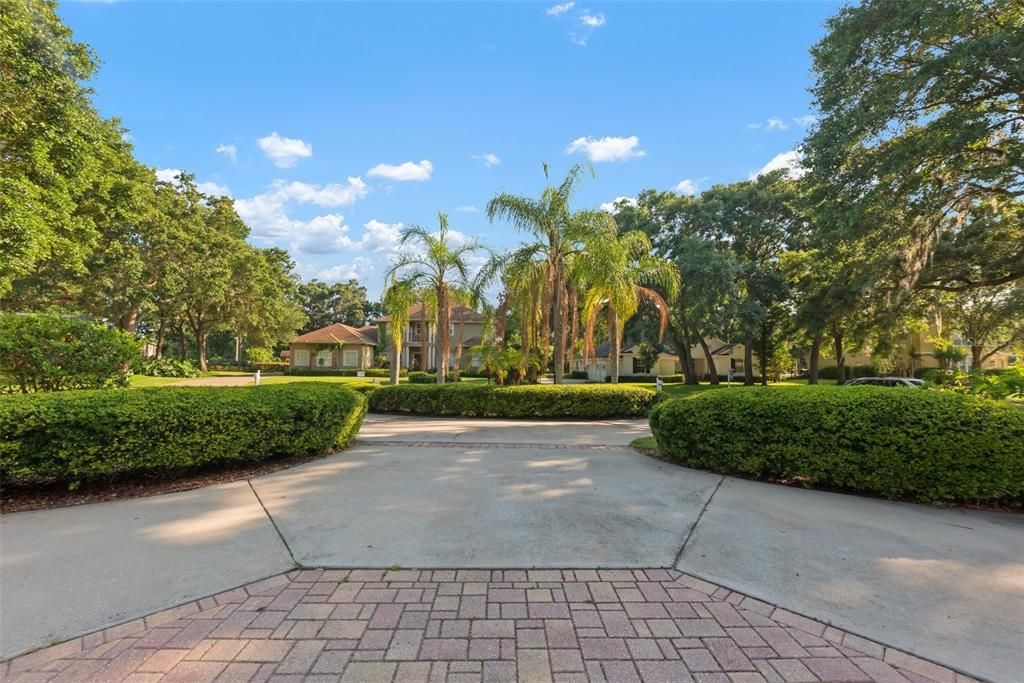 For Sale: $1,088,000 (5 beds, 4 baths, 5179 Square Feet)