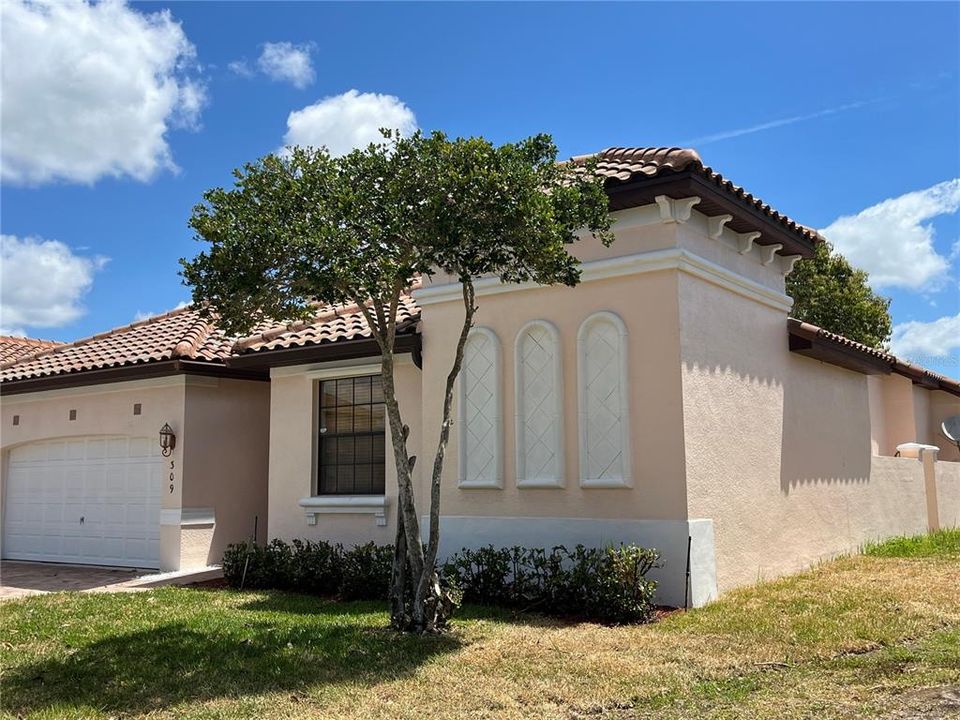 For Sale: $454,000 (4 beds, 3 baths, 2437 Square Feet)