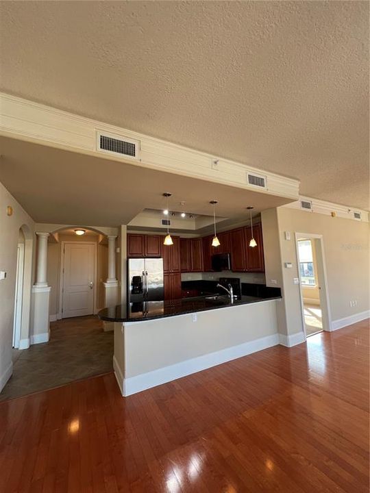 For Rent: $4,200 (2 beds, 2 baths, 1416 Square Feet)