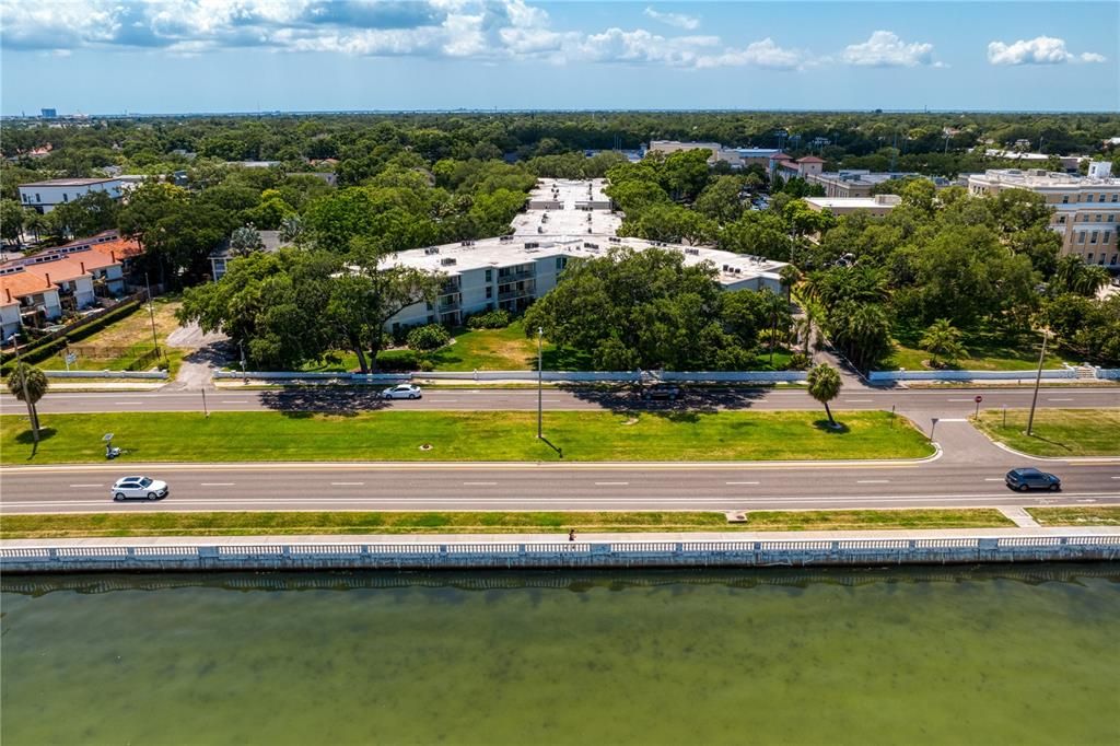 Front view of community from Bayshore Blvd.