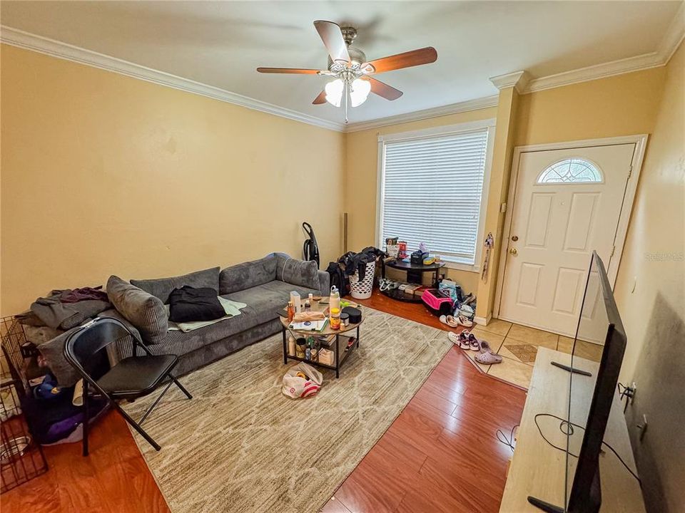 Active With Contract: $190,000 (2 beds, 2 baths, 1114 Square Feet)
