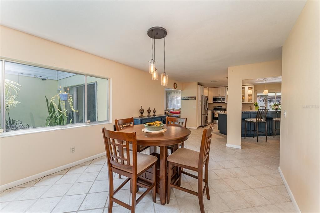Active With Contract: $245,000 (2 beds, 2 baths, 1733 Square Feet)