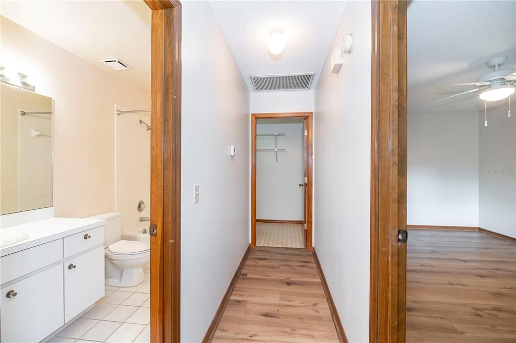 待售: $239,000 (2 贝兹, 2 浴室, 1438 平方英尺)