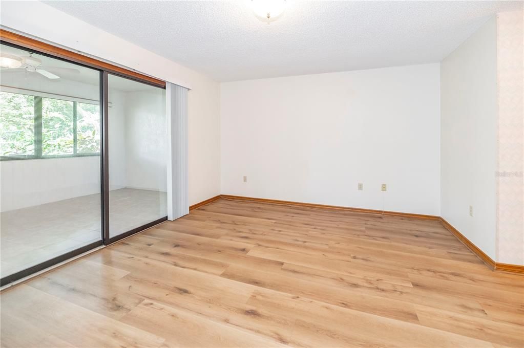 For Sale: $239,000 (2 beds, 2 baths, 1438 Square Feet)