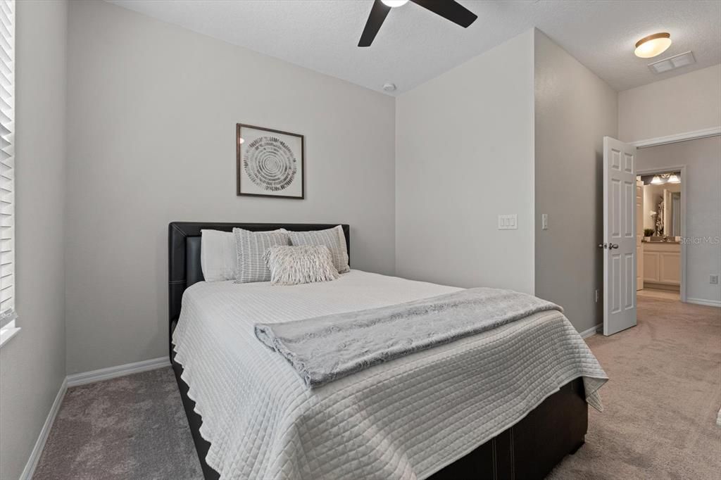 For Sale: $335,000 (3 beds, 2 baths, 1677 Square Feet)