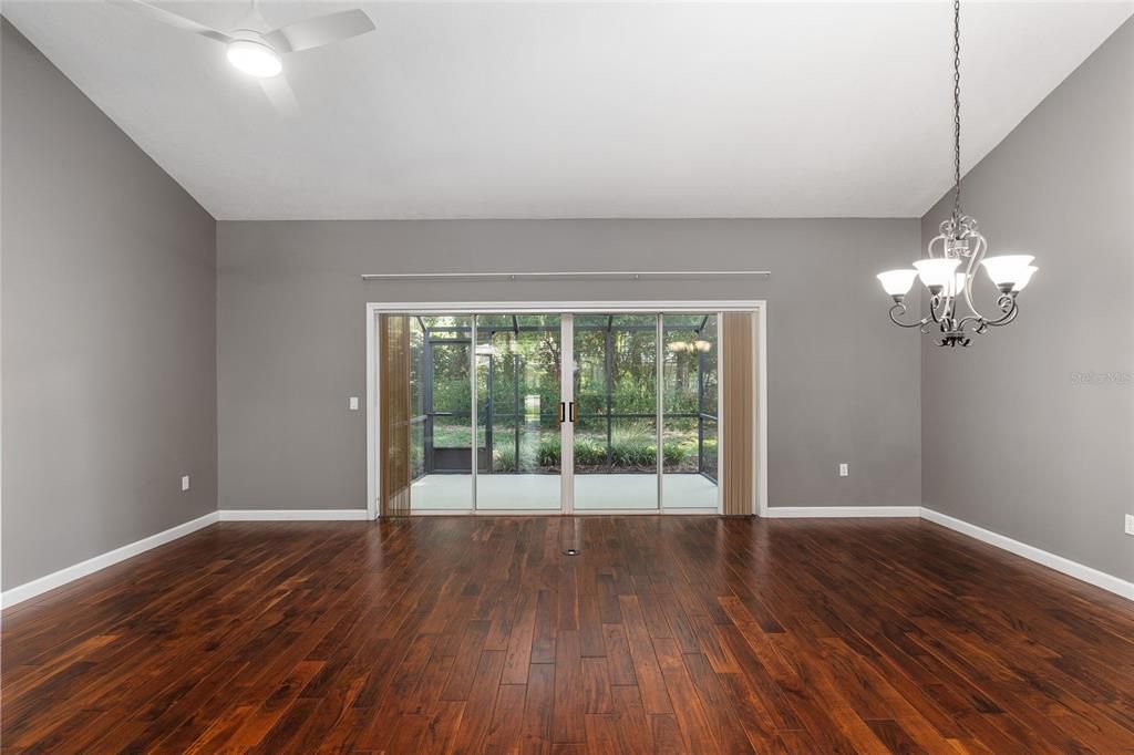 Active With Contract: $339,000 (3 beds, 2 baths, 1568 Square Feet)