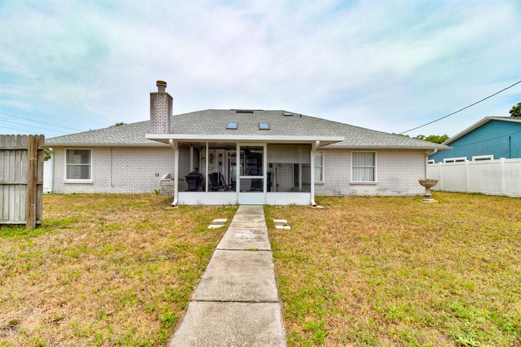 For Sale: $439,900 (4 beds, 2 baths, 2371 Square Feet)