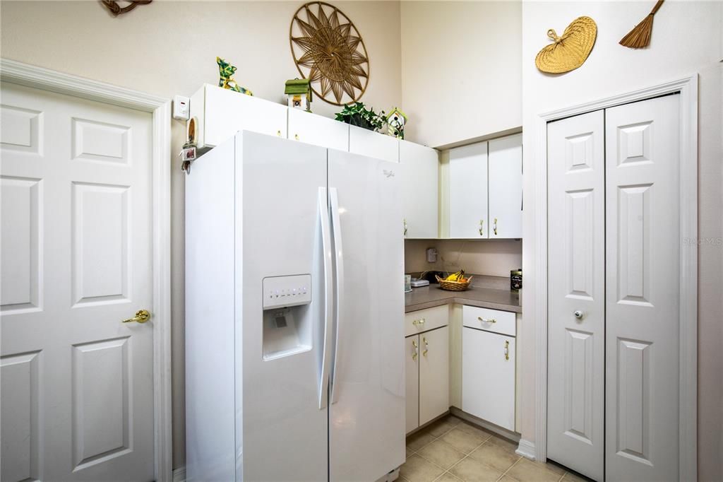 For Sale: $358,900 (2 beds, 2 baths, 1653 Square Feet)