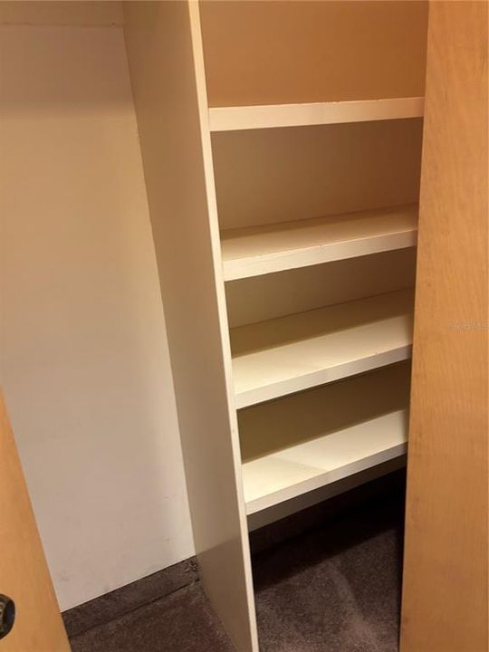 For Sale: $230,000 (1 beds, 1 baths, 825 Square Feet)