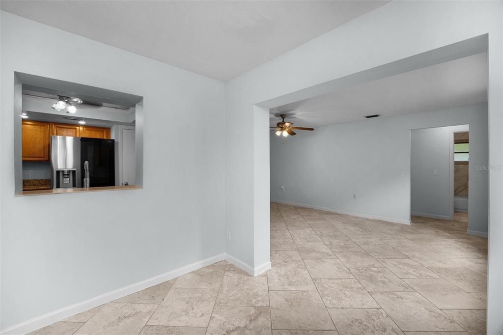 For Sale: $318,000 (3 beds, 2 baths, 1560 Square Feet)