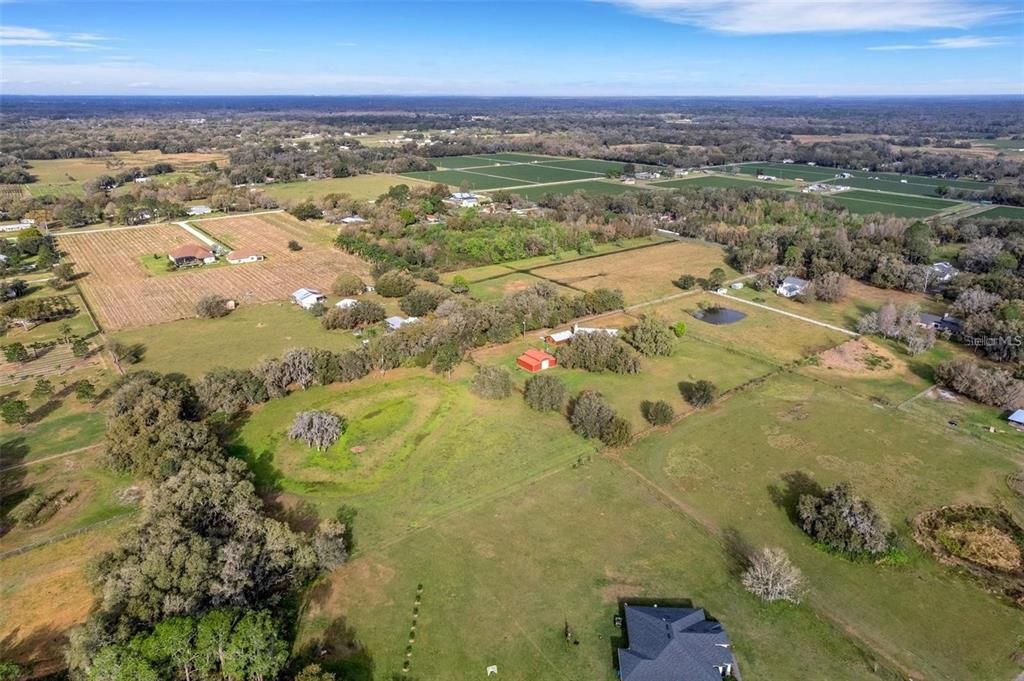 На продажу: $1,399,900 (15.74 acres)