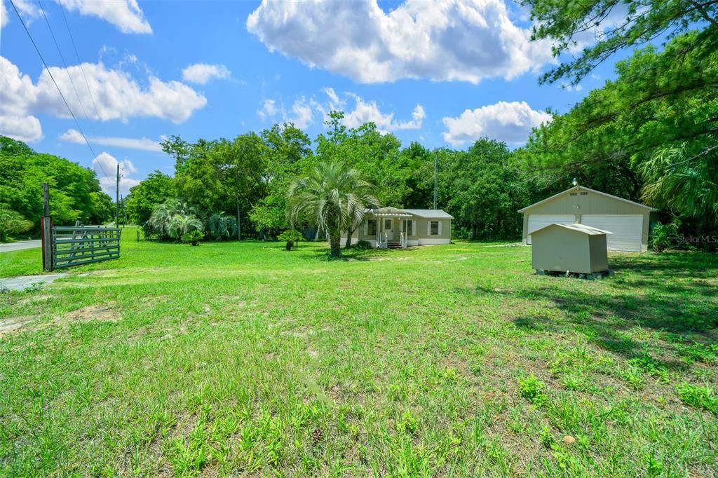 Active With Contract: $210,000 (3 beds, 2 baths, 1264 Square Feet)